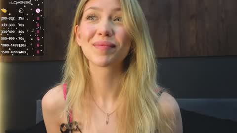 Snapshot of rainauge chatting on February 2025 12:36:02 AM Lisa online show from February 2025 12:36:02 AM