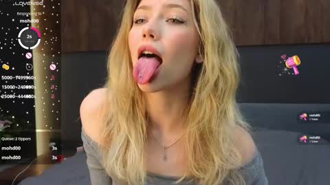 Snapshot of rainauge chatting on February 2025 09:04:02 PM Lisa online show from February 2025 09:04:02 PM