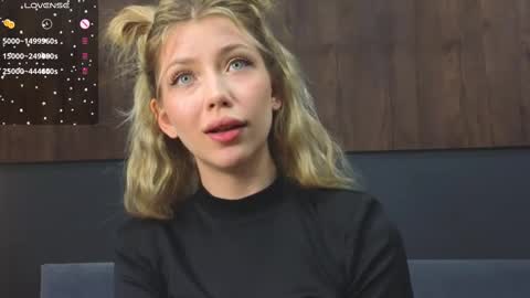 Snapshot of rainauge chatting on March 2025 12:31:02 AM Lisa online show from March 2025 12:31:02 AM