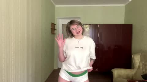 rainbowboop online show from May 2026 10:00:01 AM