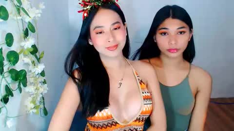 raindrizzle1706 online show from December 2025 05:08:02 PM