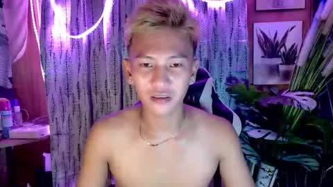 ralfhuge24 online show from October 2025 11:33:02 AM