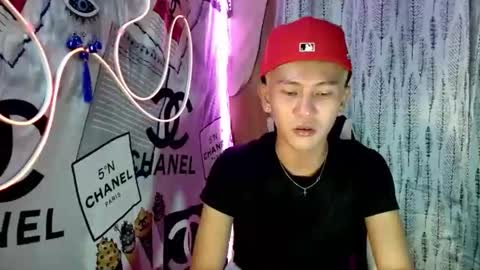 ralfhuge24 online show from December 2025 01:31:02 PM