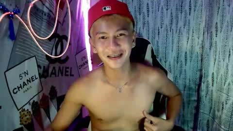 ralfhuge24 online show from December 2025 10:18:02 PM