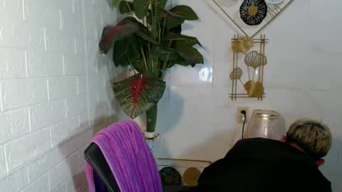 Snapshot of ralfhuge24 chatting on April 2026 08:07:02 AM ralfhuge24 online show from April 2026 08:07:02 AM