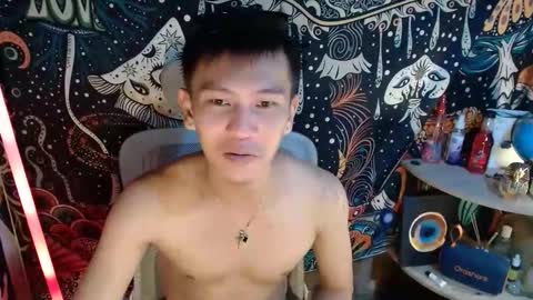 Snapshot of ralfhuge24 chatting on May 2026 12:22:02 PM ralfhuge24 online show from May 2026 12:22:02 PM