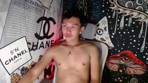 Snapshot of ralfhuge24 chatting on May 2026 11:17:02 PM ralfhuge24 online show from May 2026 11:17:02 PM