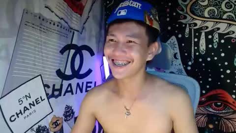 Snapshot of ralfhuge24 chatting on June 2026 09:45:01 AM ralfhuge24 online show from June 2026 09:45:01 AM