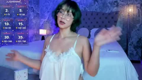 Snapshot of ramonaa_gold chatting on April 2026 11:36:02 AM Ramona online show from April 2026 11:36:02 AM