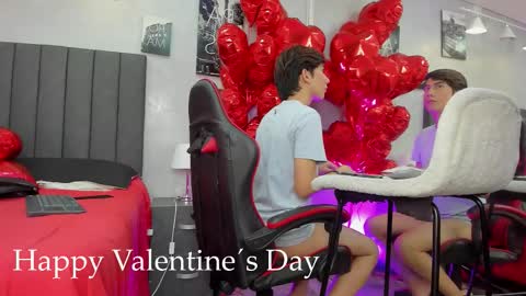 Raphael Nyon online show from February 2026 03:58:02 AM