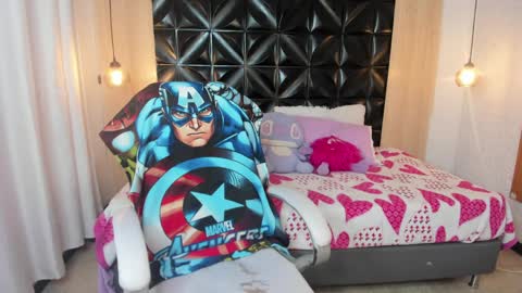 Sofii  online show from April 2026 07:17:01 AM