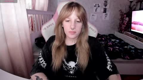 Snapshot of rapunzel_cute chatting on May 2026 01:30:02 PM Rapunzel online show from May 2026 01:30:02 PM