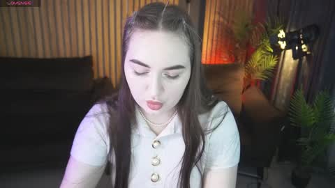 Snapshot of rapunzelangel chatting on June 2026 05:53:02 AM rapunzelangel online show from June 2026 05:53:02 AM