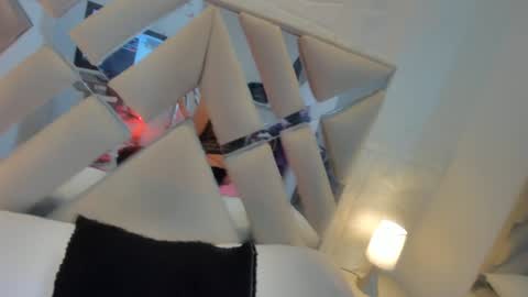 Raquel Moore  online show from February 2025 08:11:01 AM