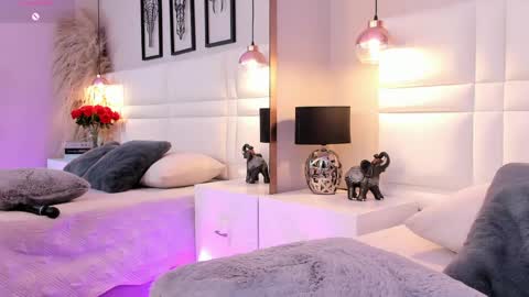 Snapshot of raquelhyde_ chatting on May 2026 09:11:02 PM raquel Hyde online show from May 2026 09:11:02 PM