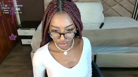 Raquel online show from January 2025 02:53:01 PM