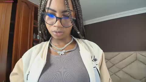 Raquel online show from September 2025 11:31:02 AM