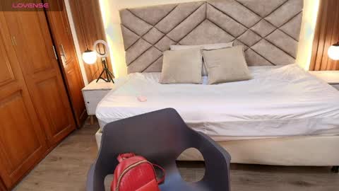 Raquel online show from March 2026 12:16:01 PM