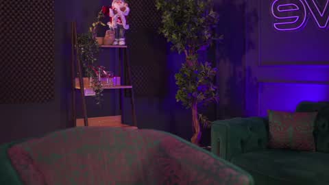 Raquelle online show from December 2024 10:13:01 PM