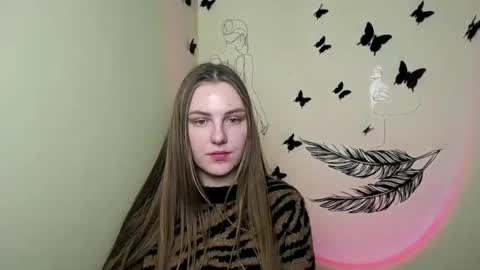 raspberry0101 online show from December 2024 06:59:02 PM