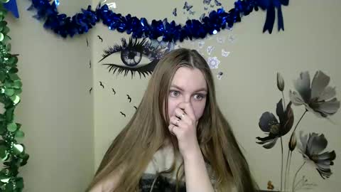 raspberry0101 online show from December 2024 06:28:02 PM