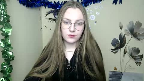 raspberry0101 online show from December 2024 12:37:02 AM