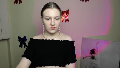 raspberry0101 online show from February 2025 07:41:02 PM