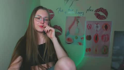 raspberry0101 online show from February 2025 04:26:01 AM