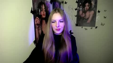 raspberry0101 online show from October 2025 07:07:01 AM