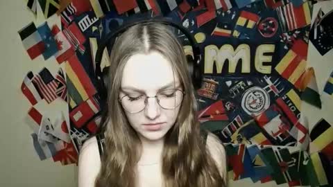 raspberry0101 online show from November 2025 01:11:01 PM