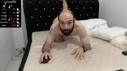Snapshot of raul27big chatting on October 2025 01:43:02 PM RaulWildBoy27 online show from October 2025 01:43:02 PM
