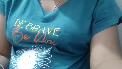 rava_sexy online show from March 2026 04:33:01 PM