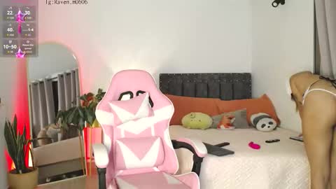 Raven online show from October 2025 12:01:02 AM