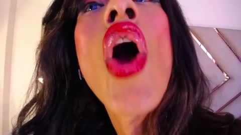RAVEN FOXTER online show from June 2026 05:44:02 PM
