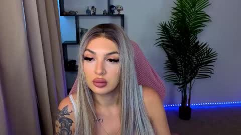 raven_inkk online show from December 2025 09:47:02 AM