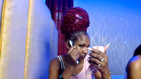 Snapshot of raven_luxe chatting on May 2026 12:13:02 PM Raven online show from May 2026 12:13:02 PM