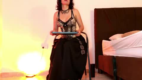 Snapshot of raven_oa chatting on May 2026 11:49:01 AM online show from May 2026 11:49:01 AM
