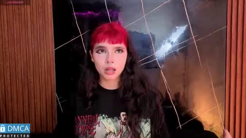 raven_rox_ online show from December 2025 03:01:02 AM