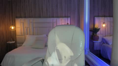 Snapshot of ravenn21 chatting on February 2026 11:41:01 AM Raven online show from February 2026 11:41:01 AM