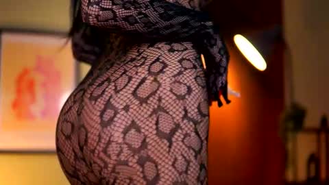 Snapshot of ravennadarcy chatting on November 2025 08:20:01 PM Lav online show from November 2025 08:20:01 PM