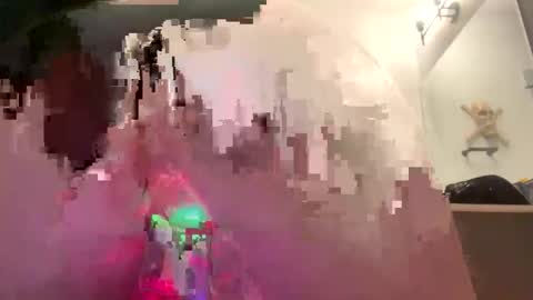 Raven Ray online show from April 2026 09:01:01 AM