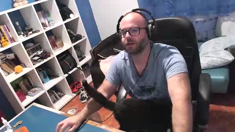 ravingr3d3 online show from October 2025 11:09:01 PM