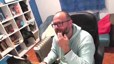 ravingr3d3 online show from March 2026 10:24:01 PM