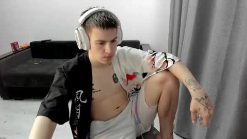 Ray online show from March 2026 04:35:01 AM