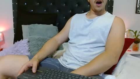 Ray online show from February 2025 12:41:02 AM