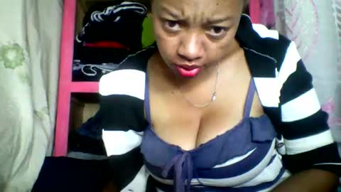 Snapshot of rayana_69 chatting on May 2026 01:35:02 AM rayana_69 online show from May 2026 01:35:02 AM