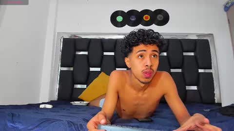 Snapshot of raydevil_ chatting on February 2025 01:08:02 PM Rayn online show from February 2025 01:08:02 PM