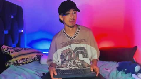 Snapshot of raydevil_ chatting on October 2025 11:11:01 AM Rayn online show from October 2025 11:11:01 AM