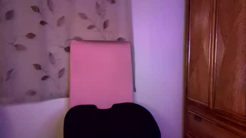 Snapshot of rayemillian chatting on May 2026 04:50:01 AM Raye Millian online show from May 2026 04:50:01 AM