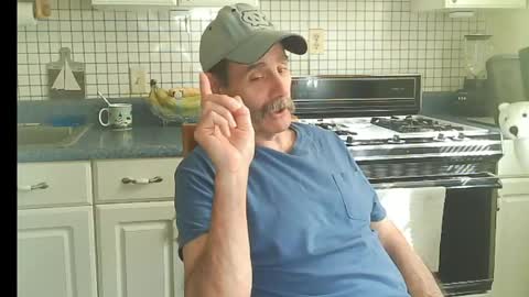 Snapshot of raylene4u2 chatting on May 2026 08:29:01 PM Ray online show from May 2026 08:29:01 PM